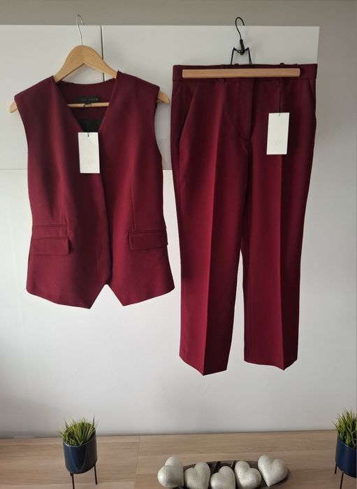 Garnitur elegancki bordowy kamizelka spodnie  S, M