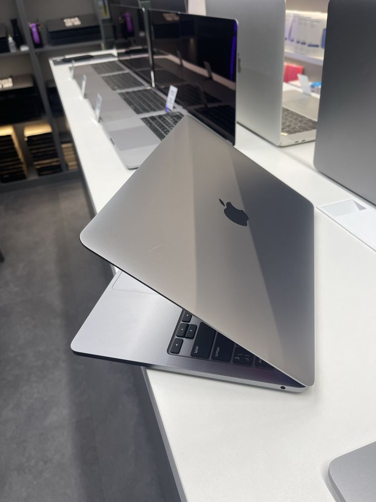 MacBook Pro 13 2022 M2 8GB | 256GB•ГАРАНТІЯ＞Київ Олімпійський #3397