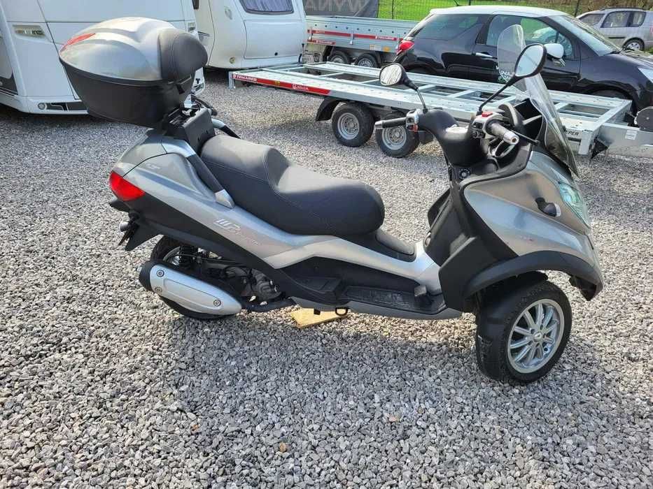 Wypożyczalnia/Wynajem Piaggio 300/22 KM