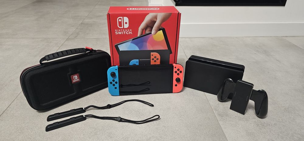 Nintendo switch OLED, stan idealny, folia