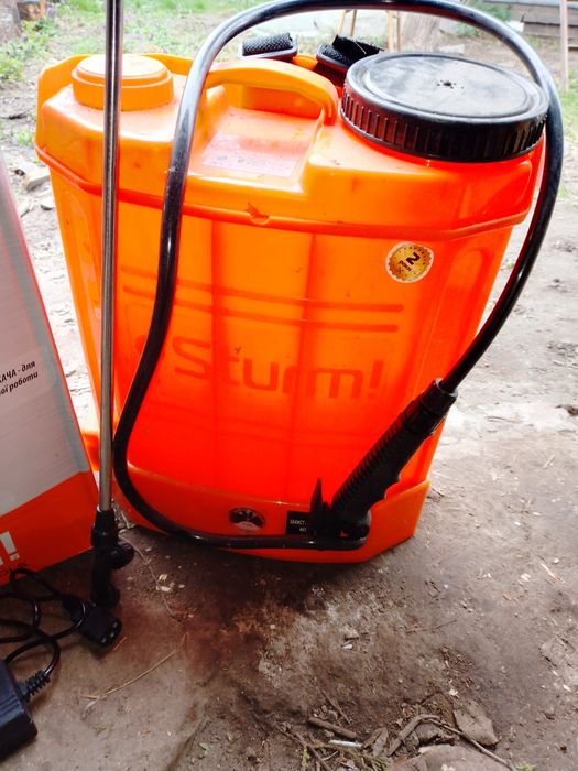 Акумуляторний оприскувач