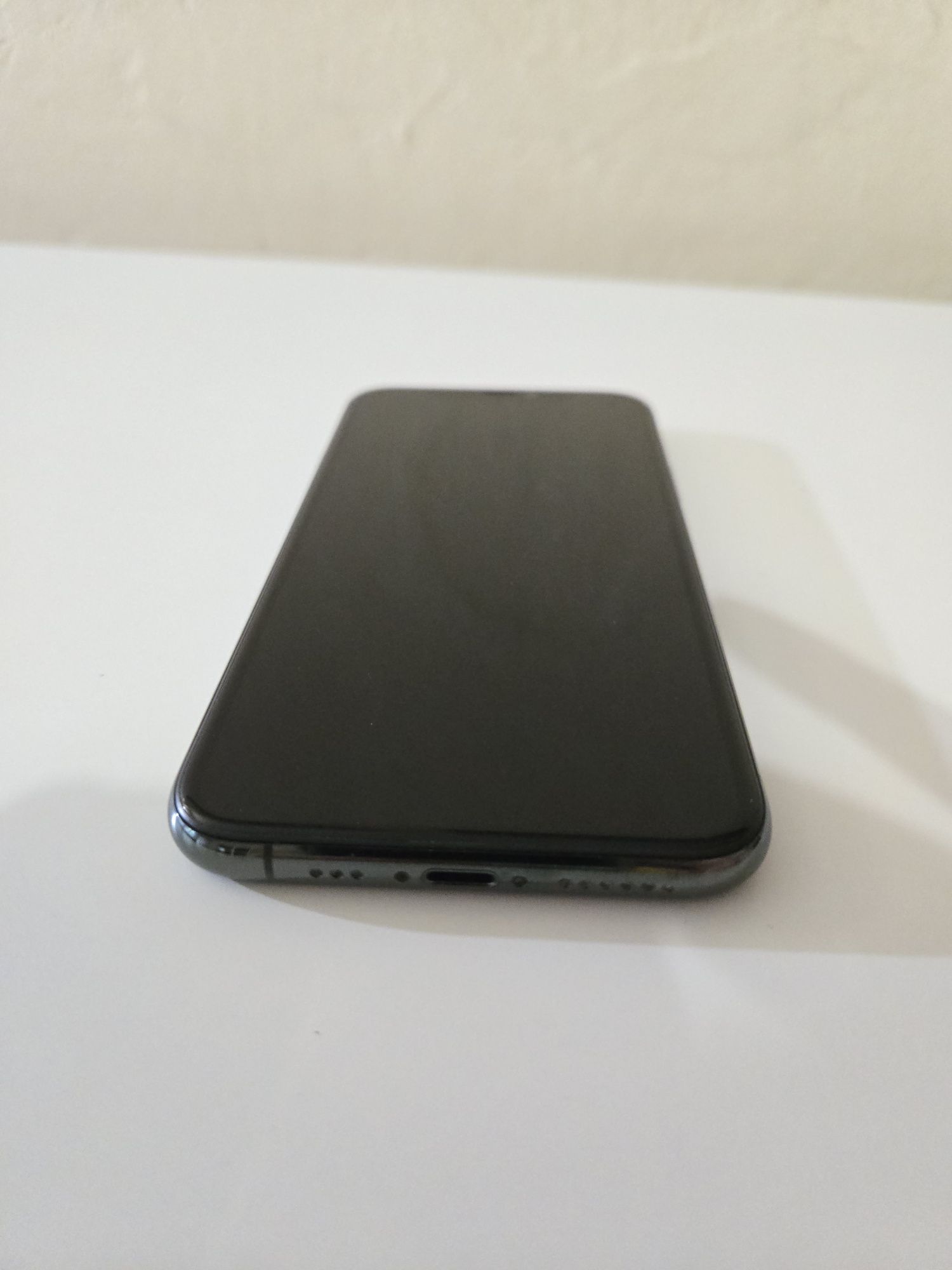 iPhone 11 Pro 64 GB Midnight Green + 3 Etui + 3 Szkła hartowane