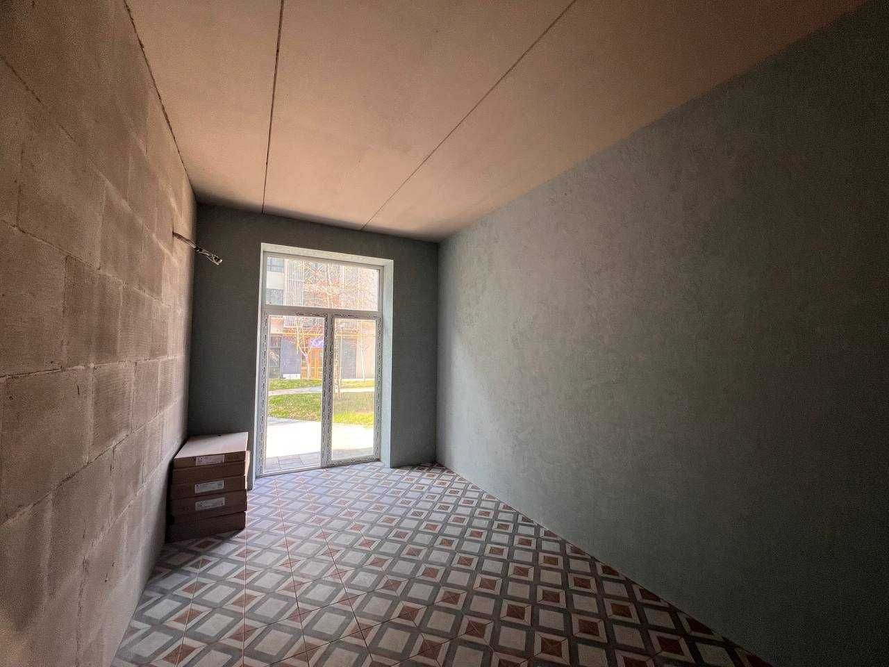 Продаж 2х фасадних приміщень площею 42 м2 за 26500$