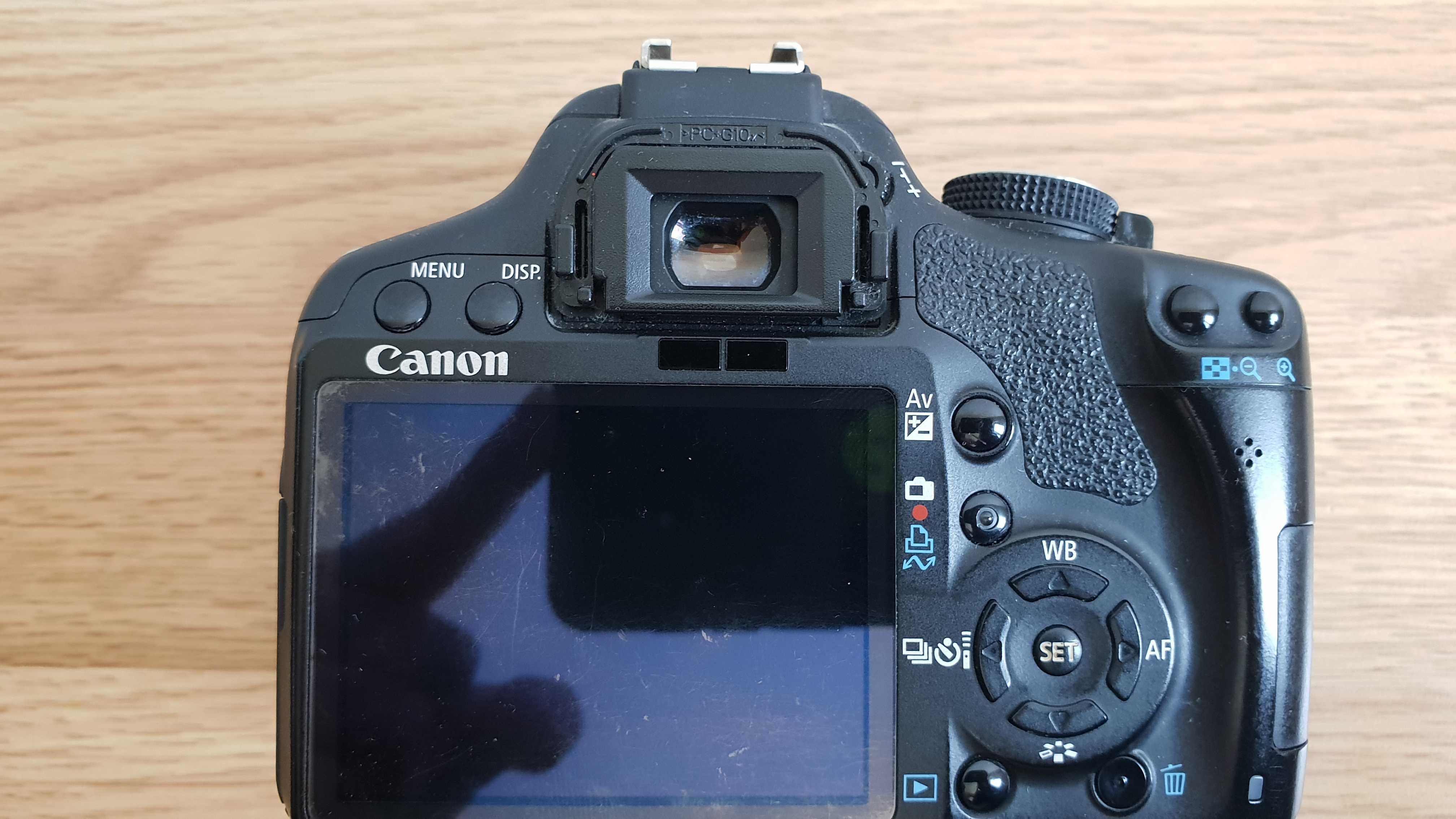 Дзеркальний фотоапарат Canon EOS 500D + EF-S 18 135 f3.5-5.6 IS BLACK.