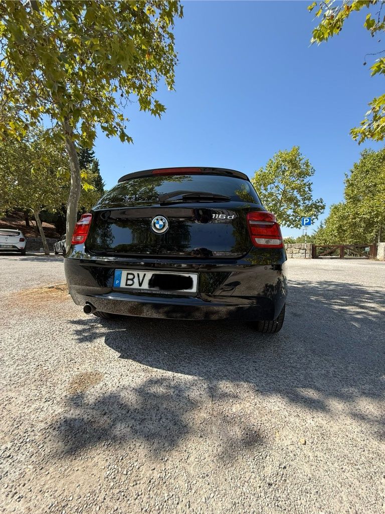 BMW 116 D  ano 2014  gasóleo