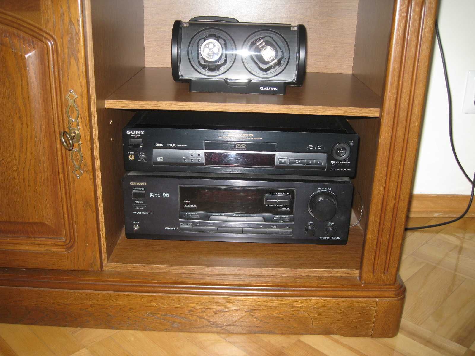 Amplituner ONKYO TX DS 484 + DVD PLAYER DVP-S 715