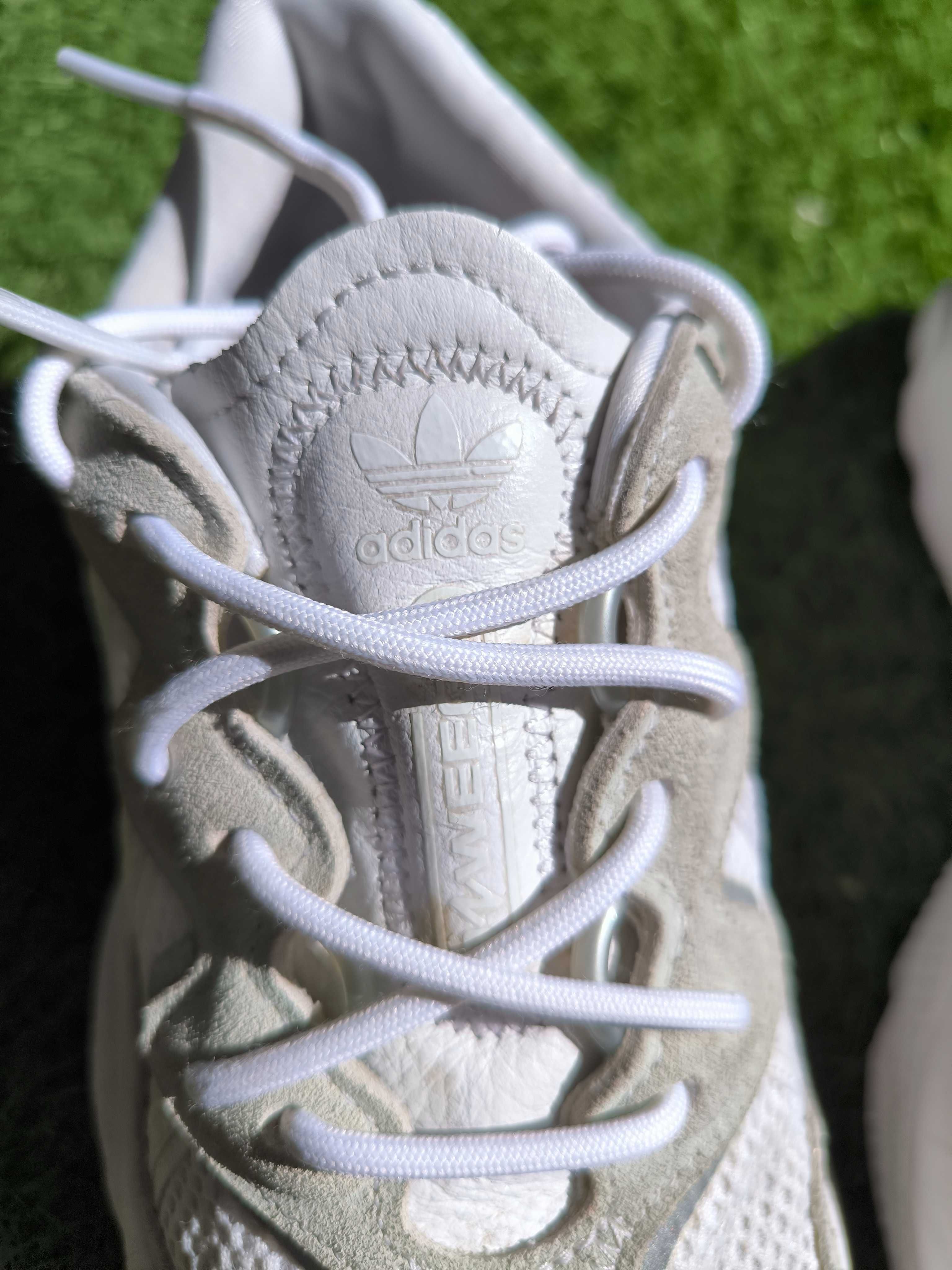 Sapatilhas brancas adidas