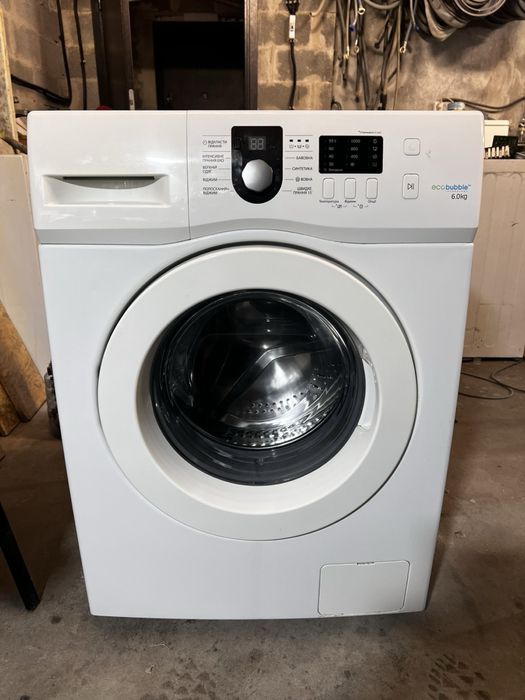 Продам пральну машину Samsung Eco bubble WF60F1R0E2W, 6 кг. Гарантія!