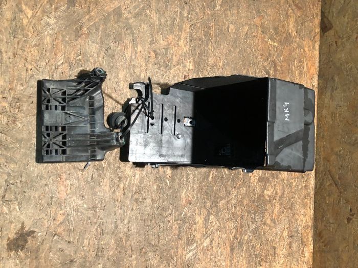 Obudowa Akumulatora Ford Mondeo MK4