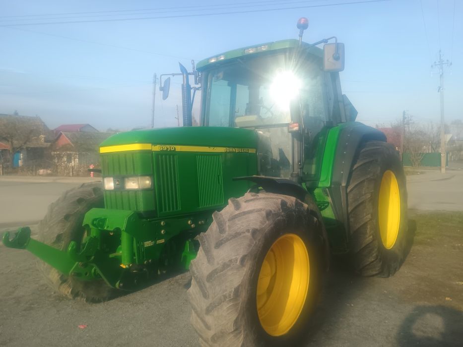 Трактор Джон Дір 6910 свіжо привезений з Бельгії.