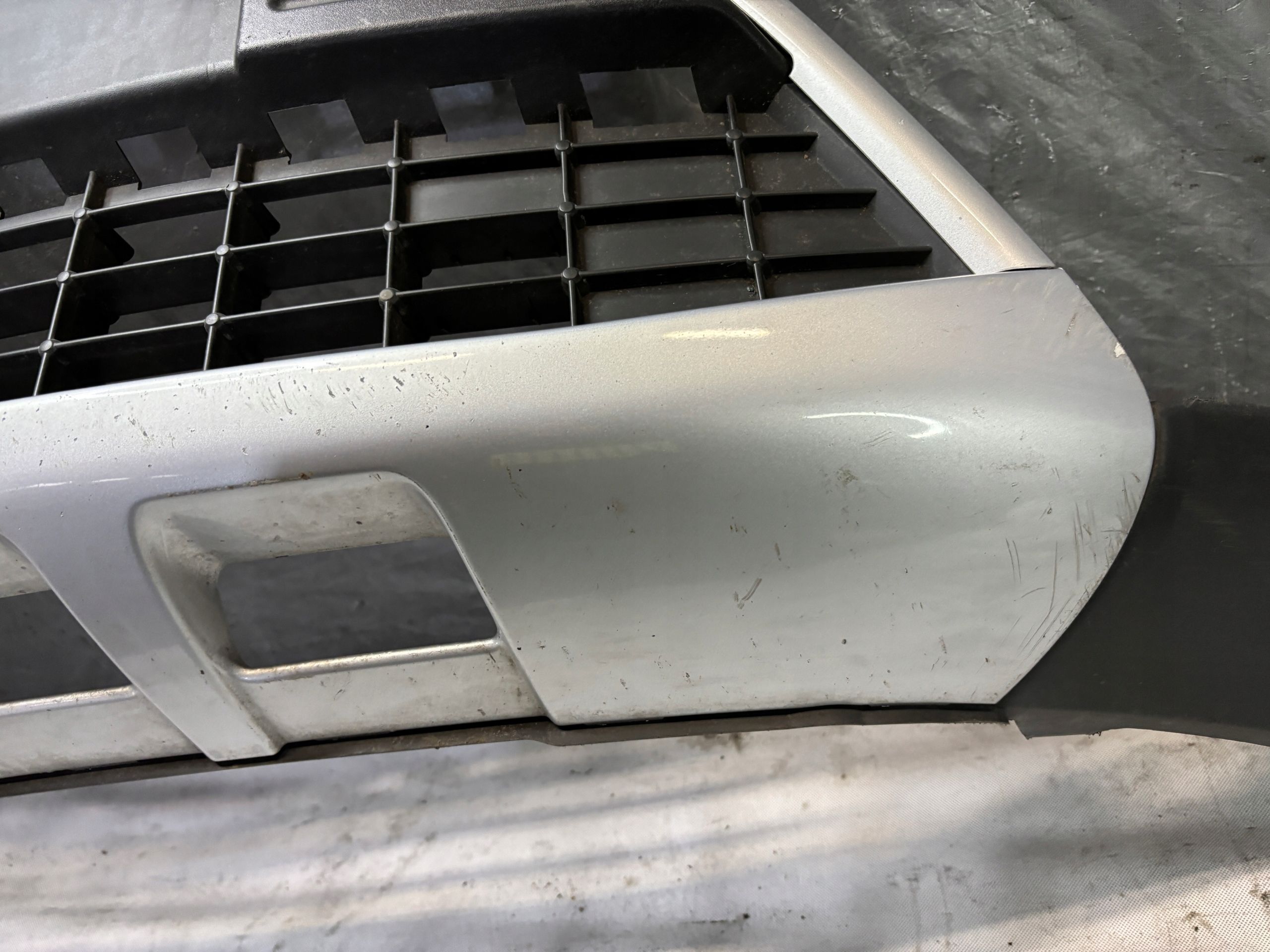 Dokładka zderzaka przedniego ford kuga i MK1 8V4117C749A