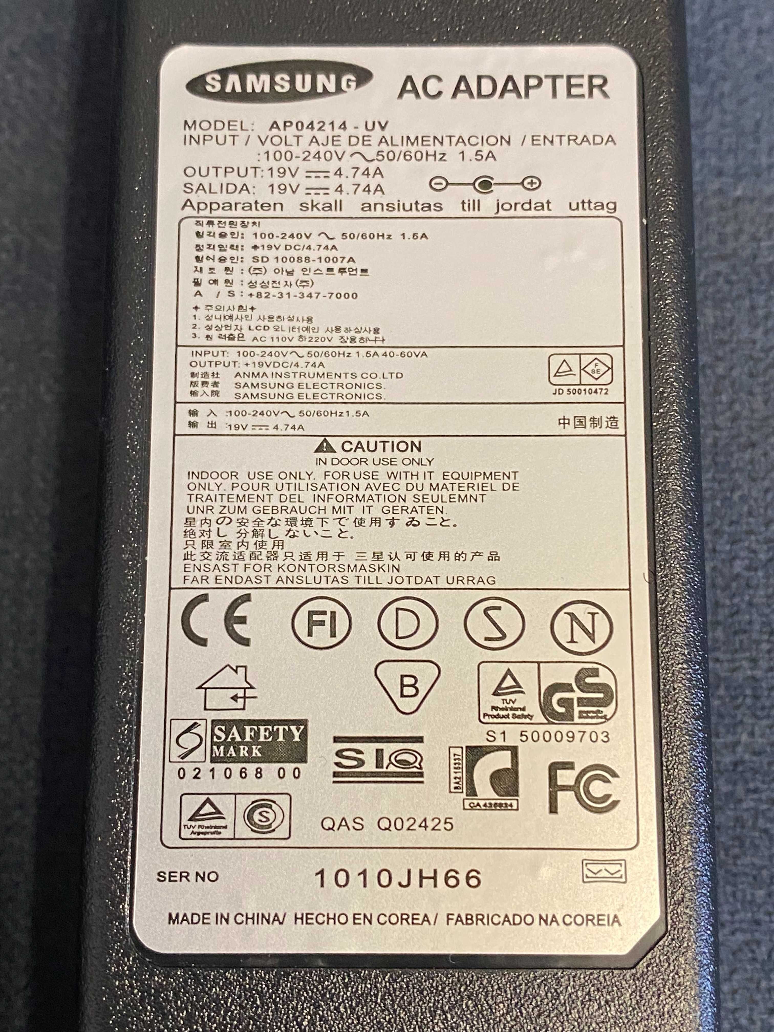 Блок питания для ноутбука Samsung 19V 4.74A 90W 5.5*3.0 mm