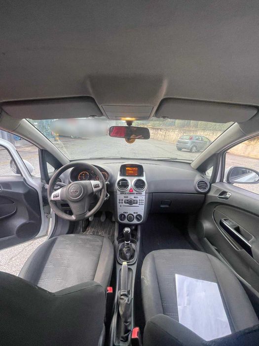 Opel Corsa 1.3 CDTI Van 2011 – 2.500€