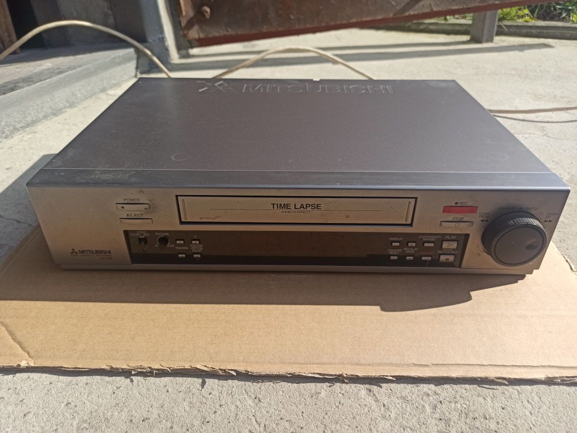 Відеомагнітофон, Videorecorder Mitsubishi HS-7496EM