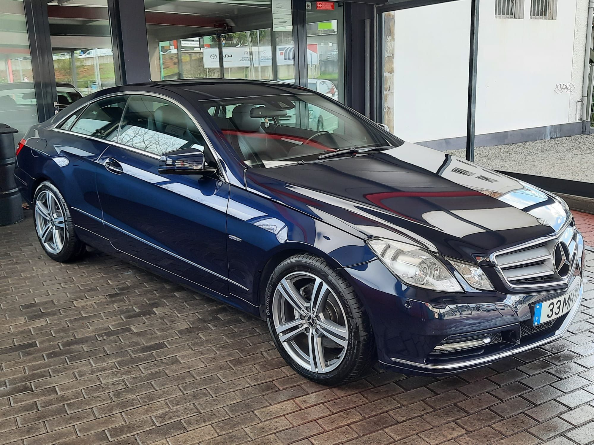 Mercedes benz E250 coupe cdi