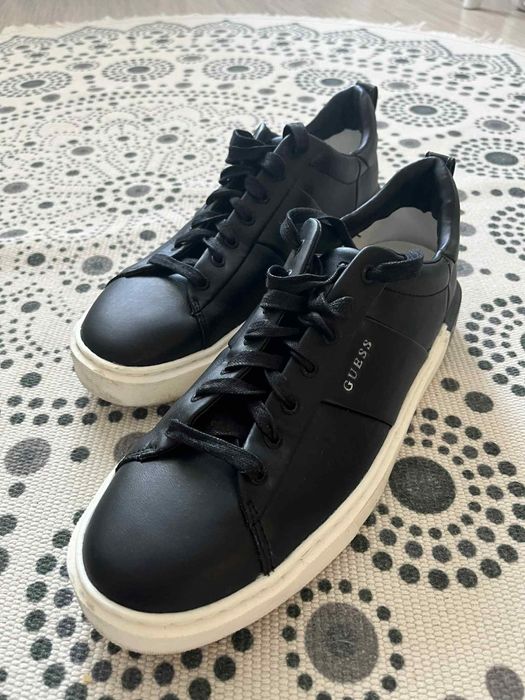 Buty sneakersy Guess jak nowe