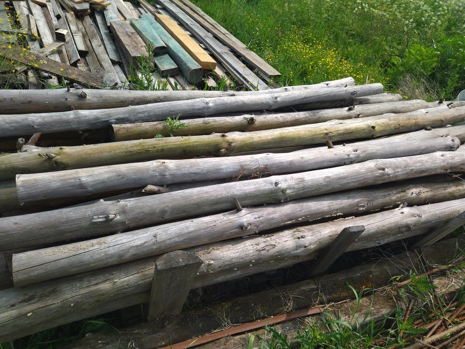 Kołki okorowane, stemple na huśtawkę, altanę