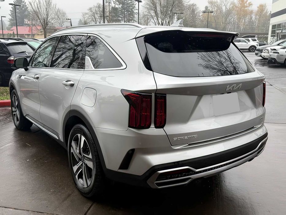 Kia Sorento      2023