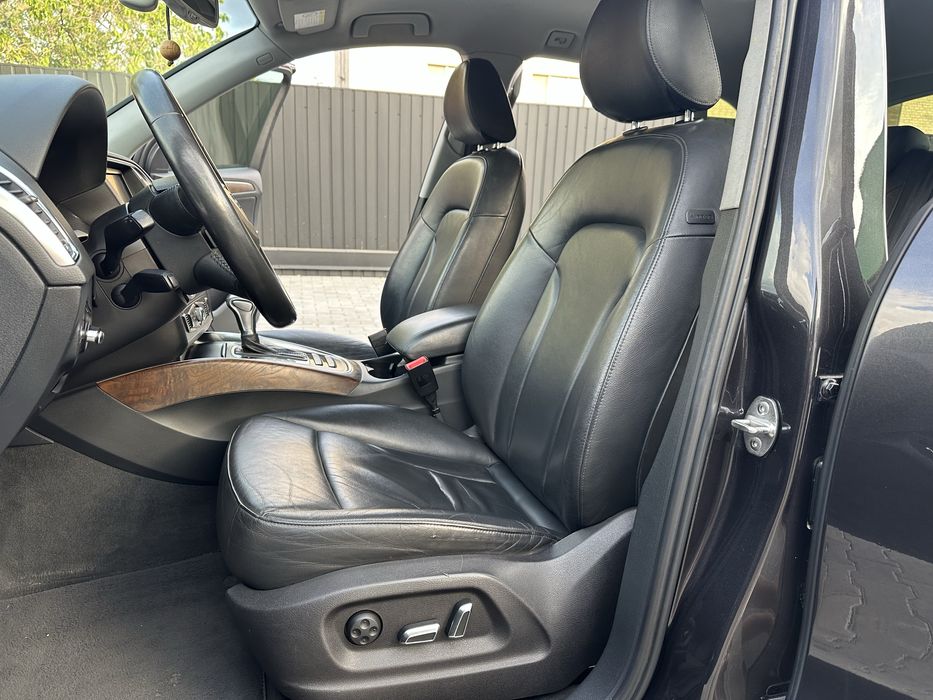 Продам Audi Q5 2012