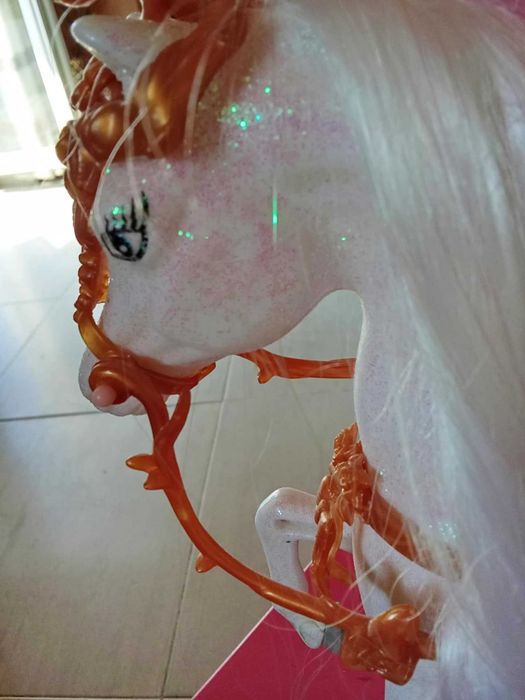 cavalo branco da barby