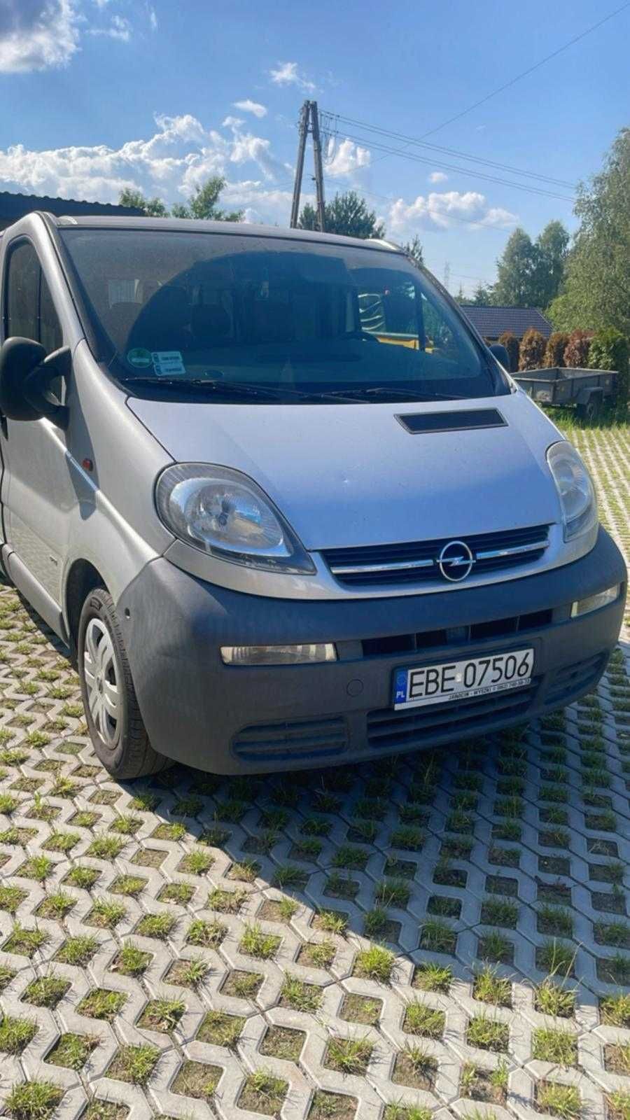 OPEL VIVARO 9-osobowy 2004 rok, zadbany, serwisowany, gotowy do jazdy