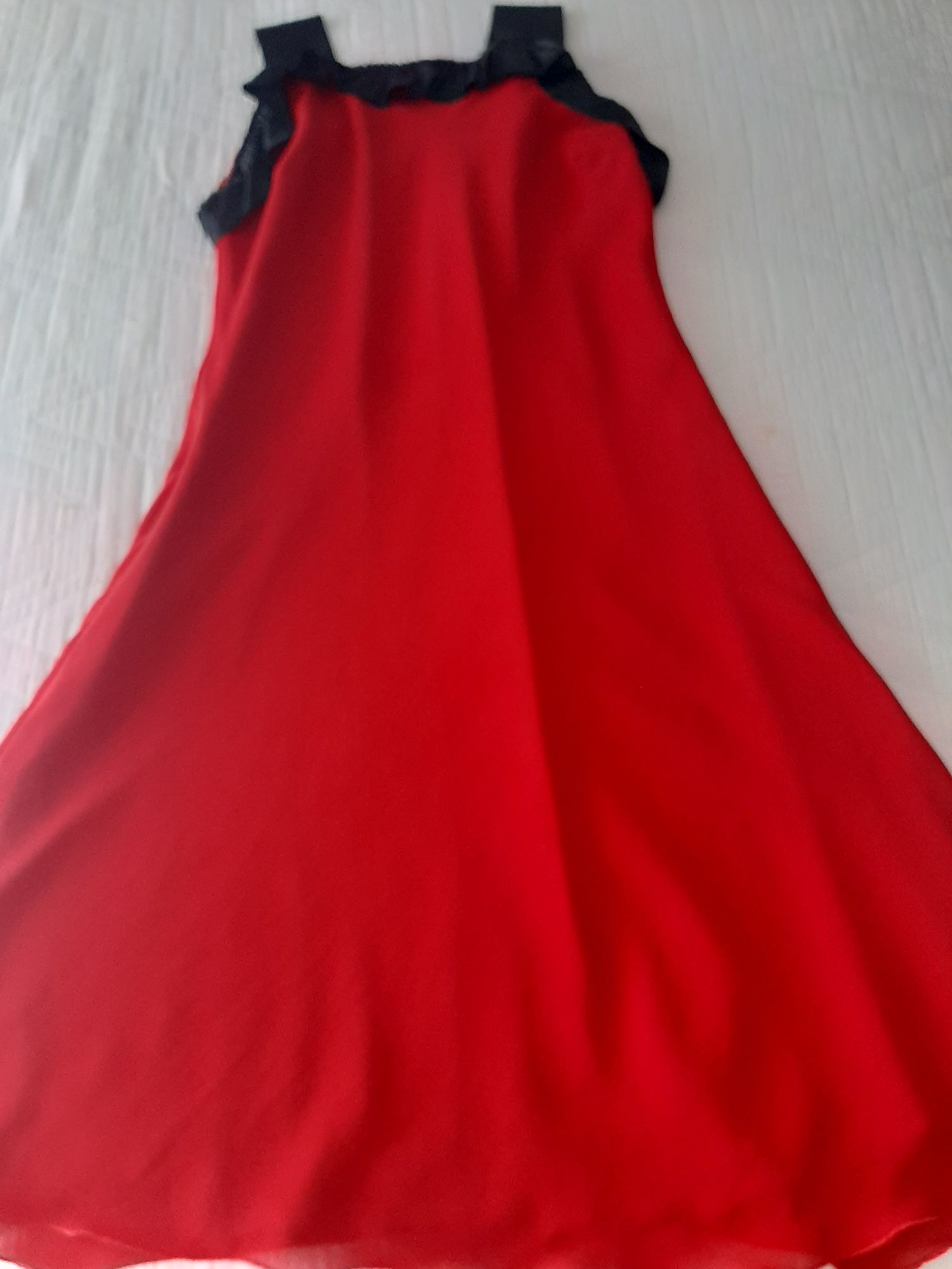 Vestido vermelho clássico