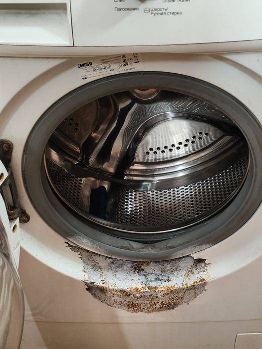 Пральна машинка занусі б/в робоча -1000гр.