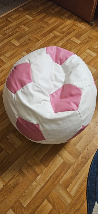 Piłka pufa różowa