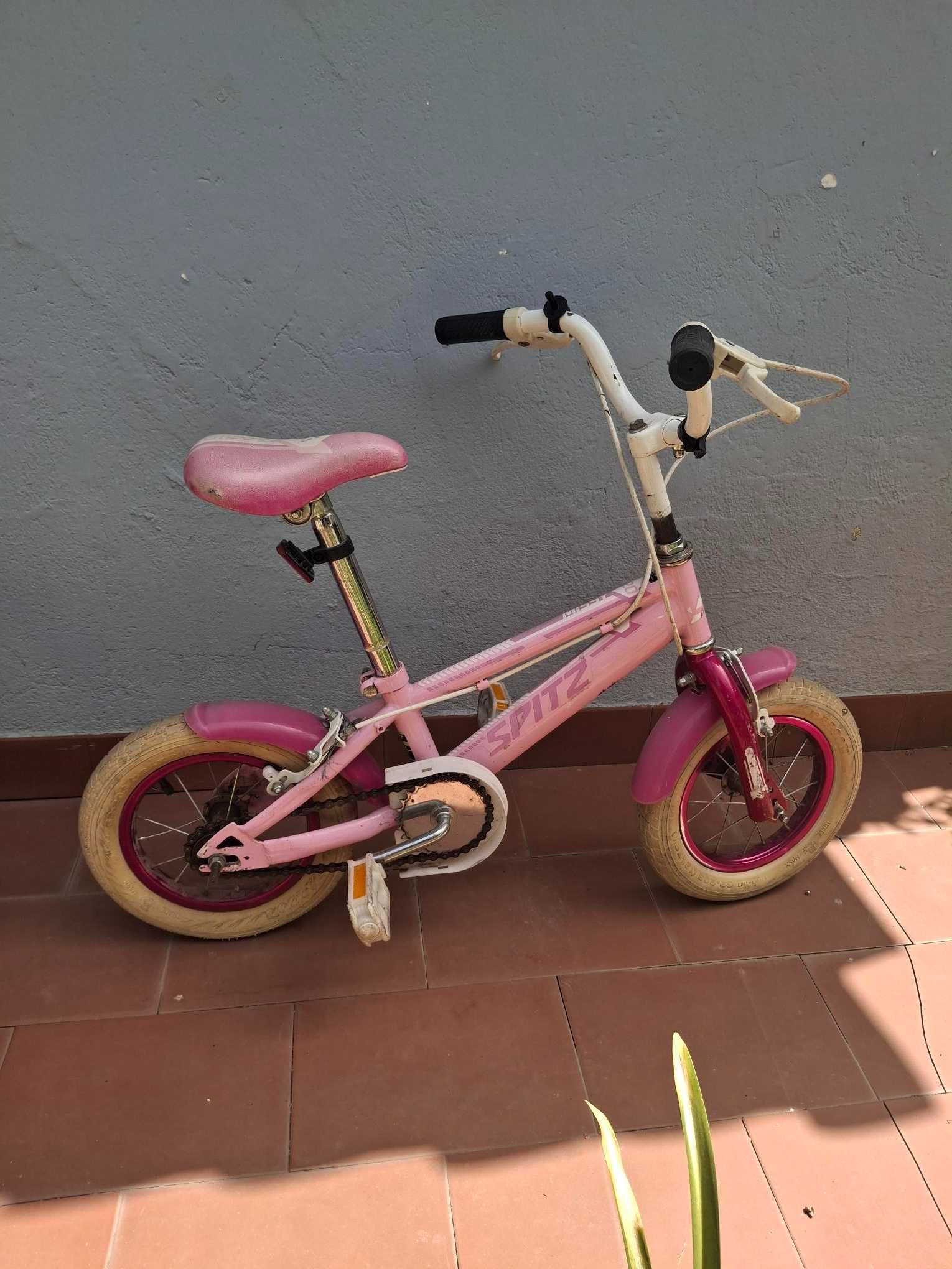 Bicicletas de criança usadas