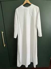 Біле довге плаття для водного хрещення