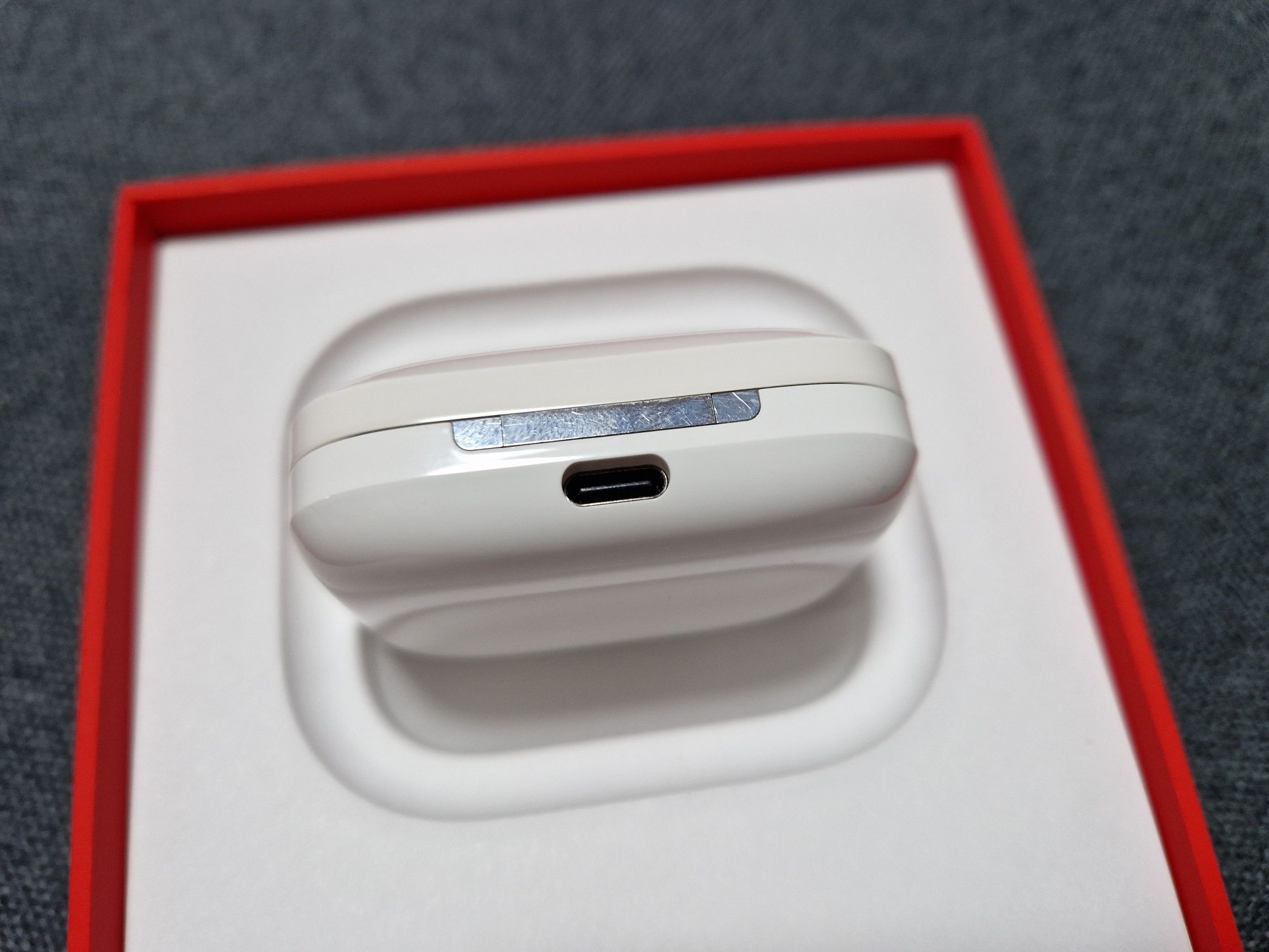 OnePlus Buds Pro - Glossy white