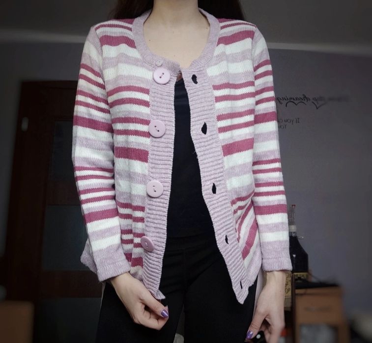 Sweter w biało różowe paski kardigan w pasy na guziki