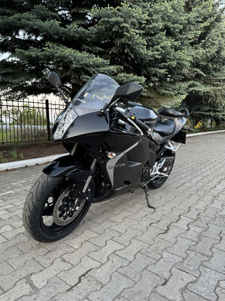 Продам Hyosung GT650