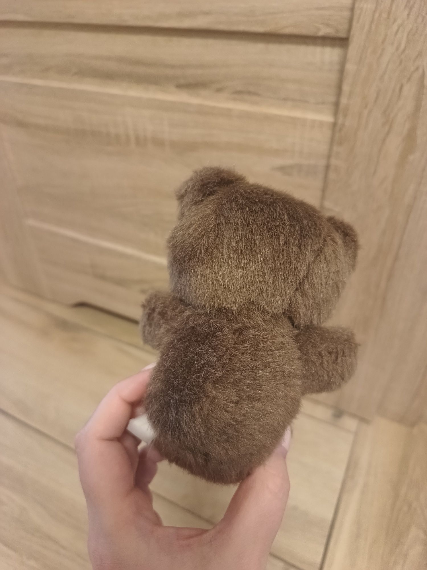 Mały brązowy miś maskotka zabawka pluszak