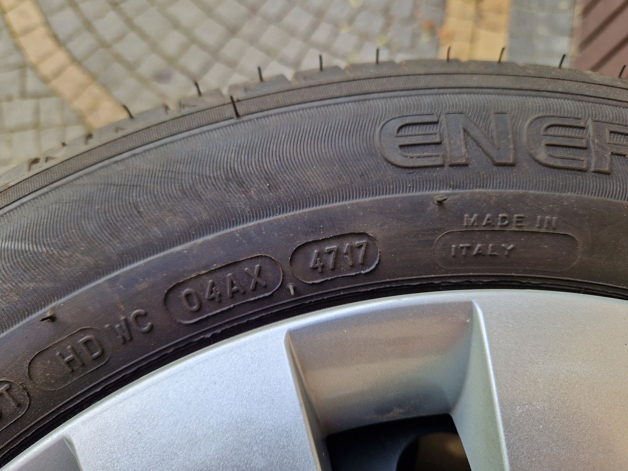 Opony MICHELIN 205/55 R16 letnie + felga stalowa + kołpak Citroen C4