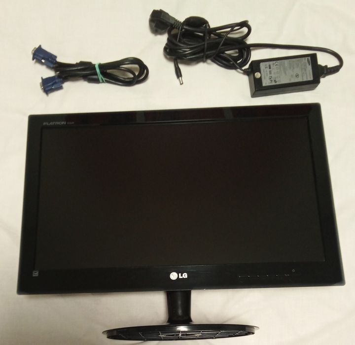 Монітор 21.5" LG Flatron E2240T-PN