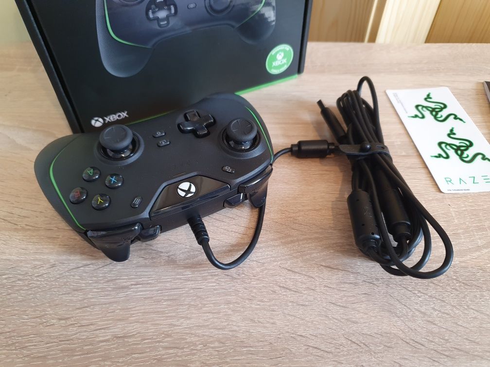 Pad Xbox Series X Razer Wolverine V2