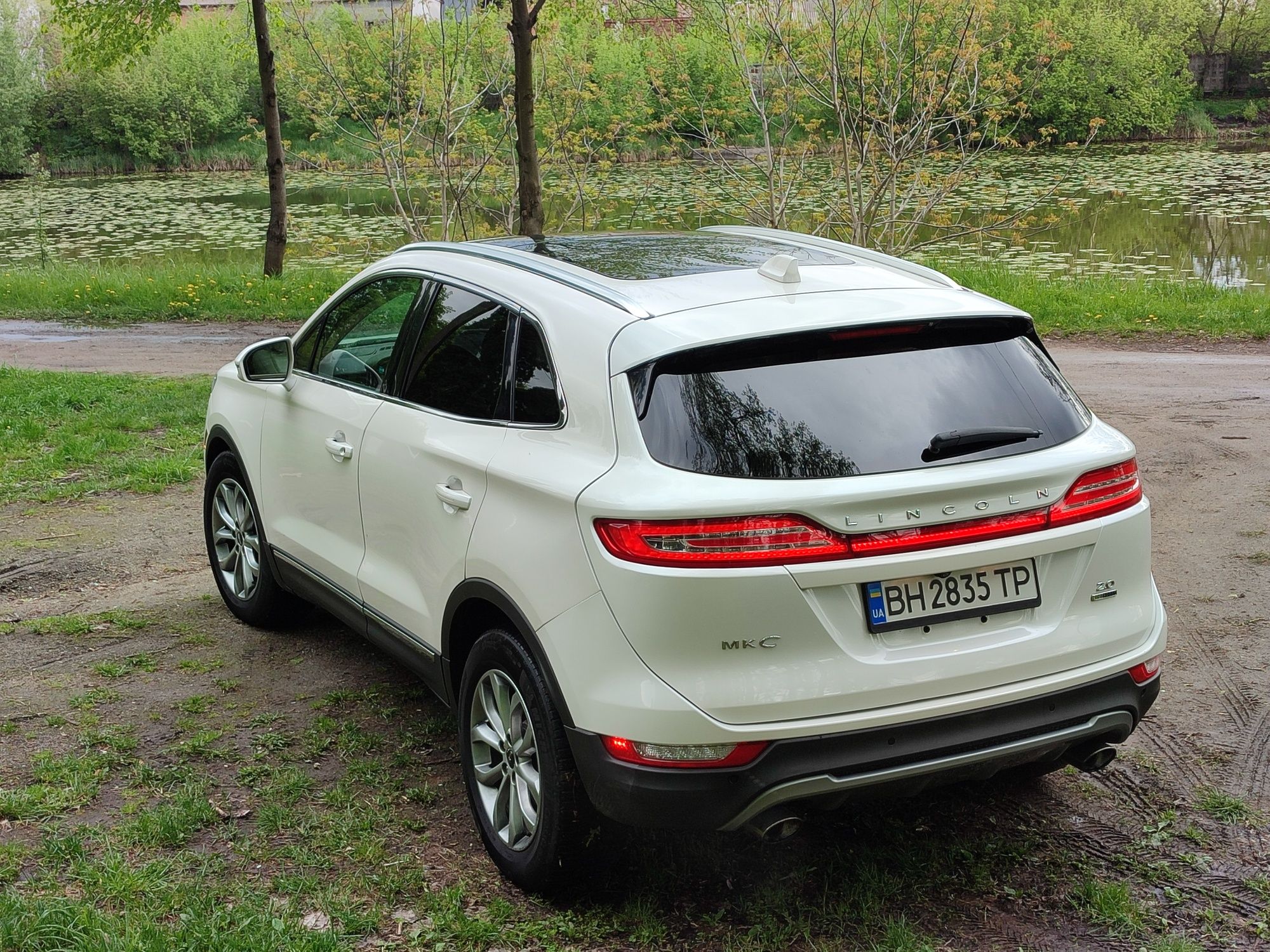 Lincoln MKC 2015рік (преміум версія Ford escape kuga)