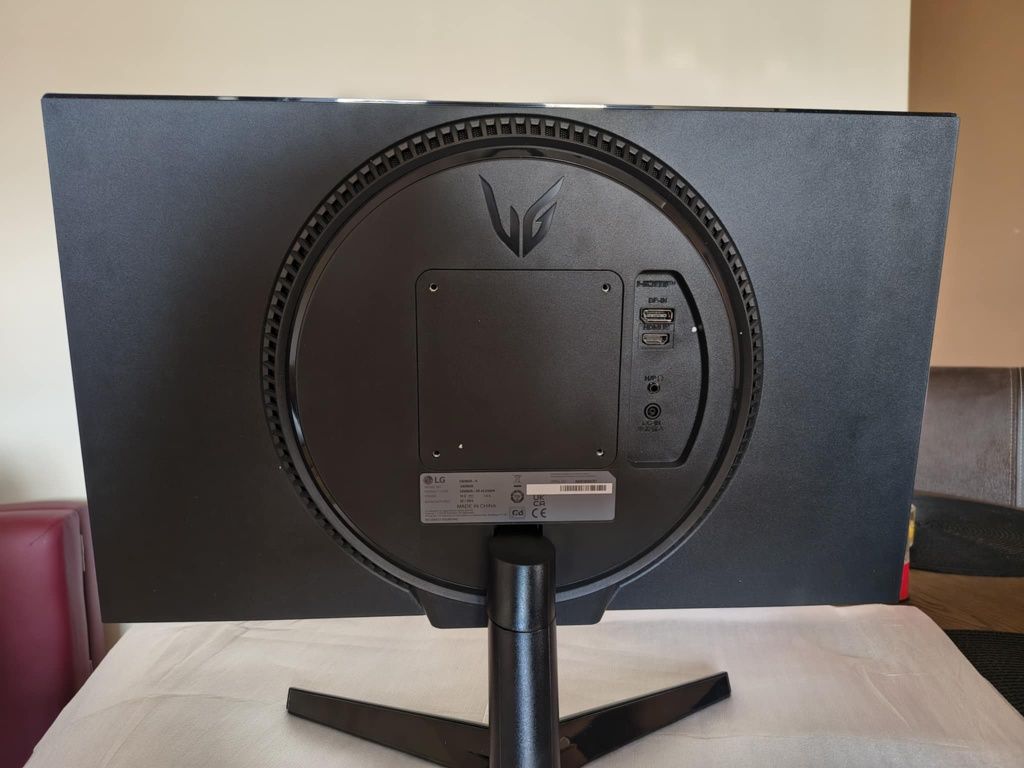Monitor LG UltraGear 24'' jak nowy!!!