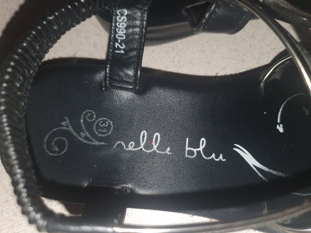 2 pary Sandały rozm 31 +crocsy klapki rozm 30/ 31 Encanto