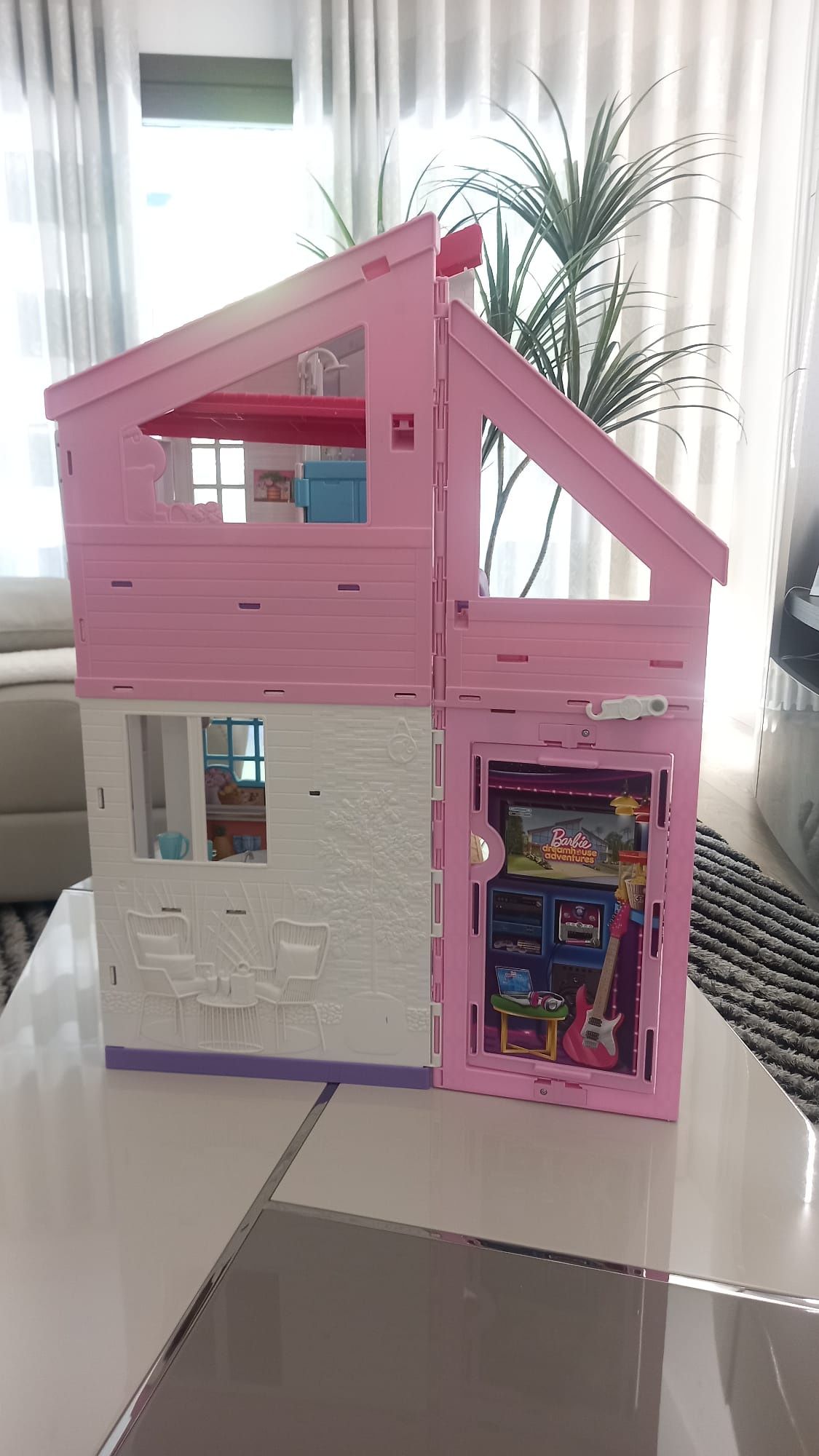 Casa da Barbie como nova