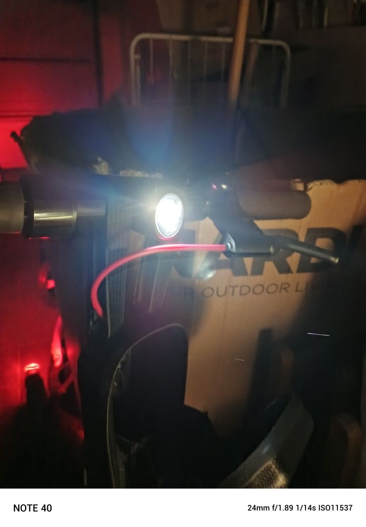 Hulajnoga elektryczna Xiaomi mi pro 2 świetna do dojazdów do pracy