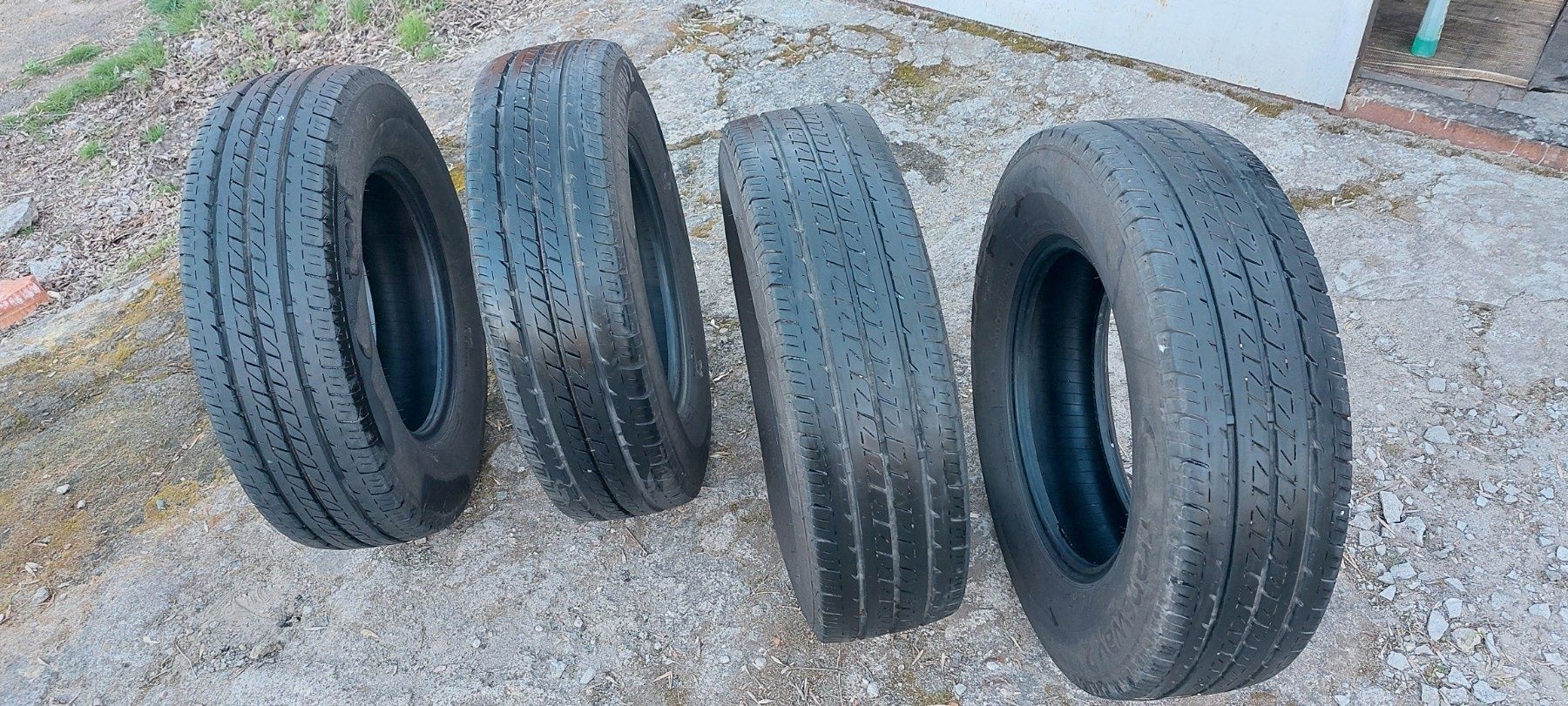 Автошина 215/75 R16c