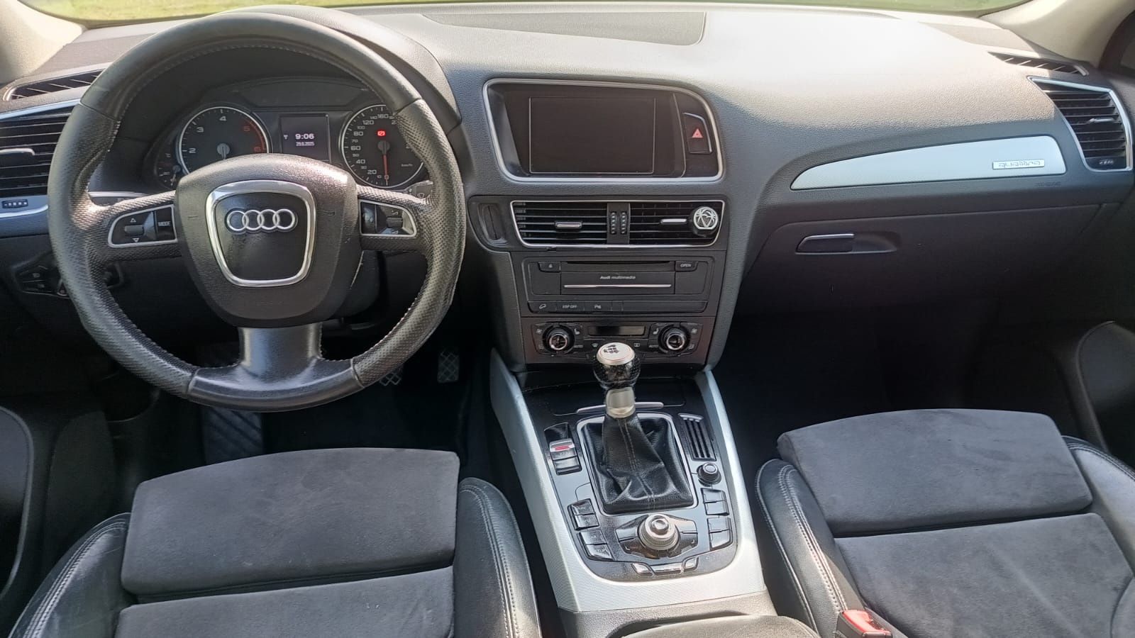Audi Q5 S-Line 2.0TDi 170 KM Ful opcja Skóra NAVI BiXenon DVD Pdc Hak