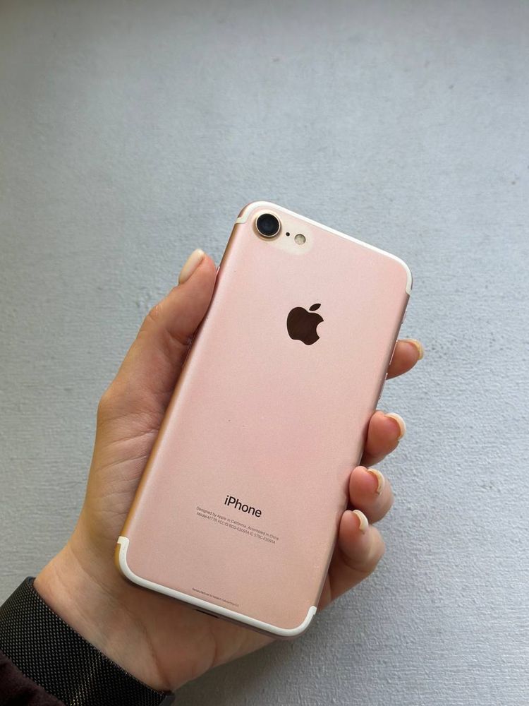 Apple iPhone 7 128Gb Rose Gold. Neverlock. Б/в