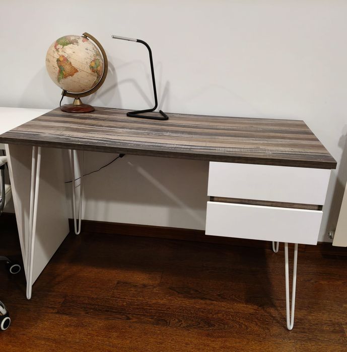 Secretária para estudo nova