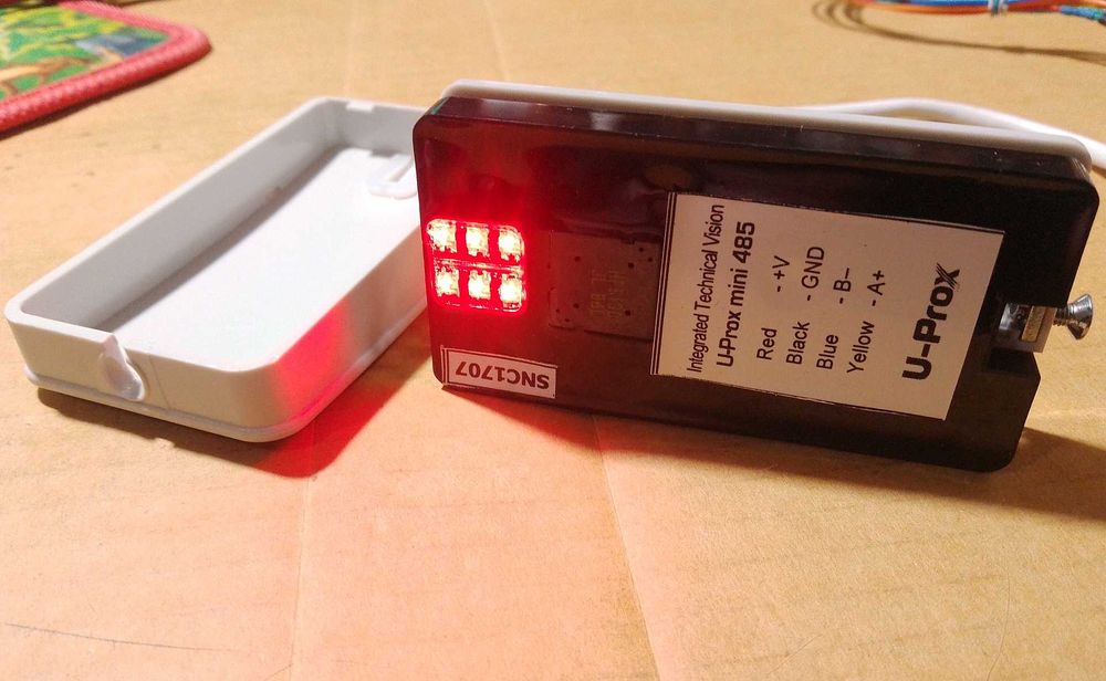 Зчитувач U-Prox Mini 485 (считыватель карточек) безконтактний на двері