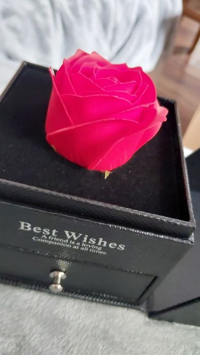 Świetne pudełeczko na prezent