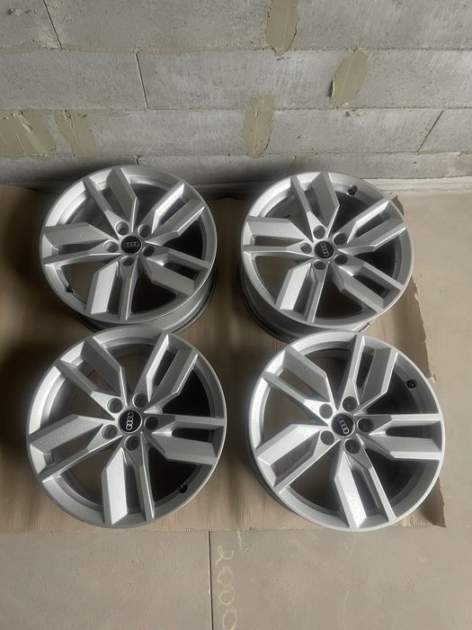 Диски  орігінал Ауді Q5, A6, A4,   8J 18 H2 ET 39