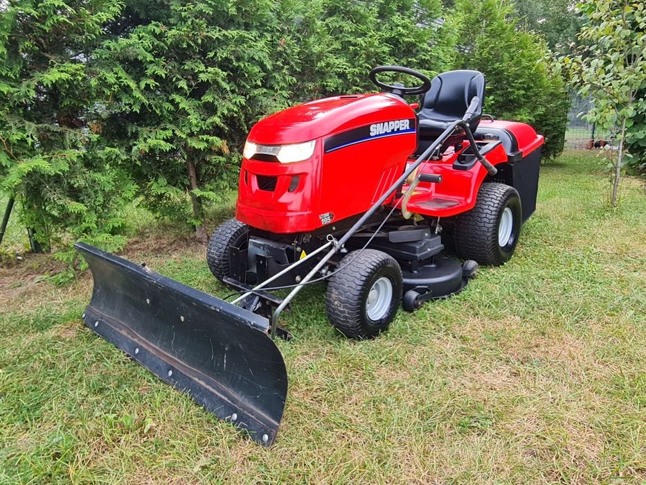 Piękny profesjonalny traktorek kosiarka SNAPPER 19 KM pompa oleju Duży